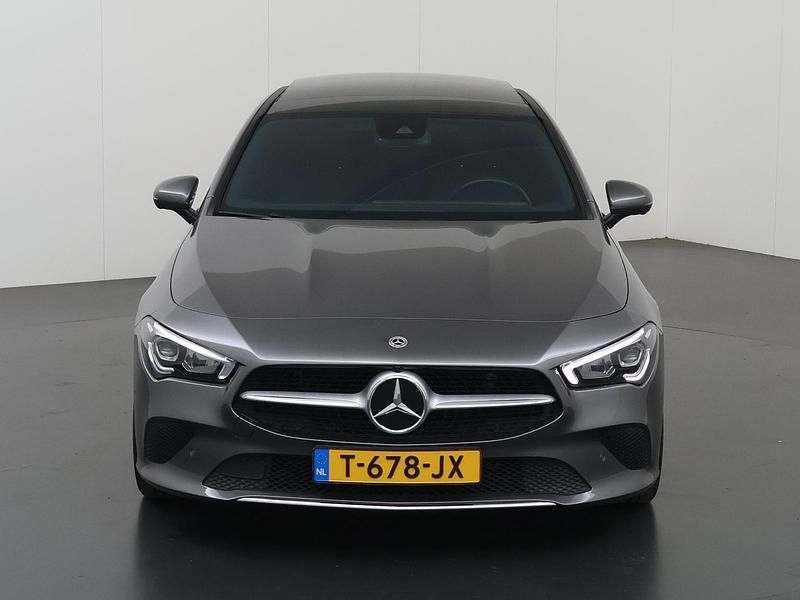 Occasion Mercedes CLA180 Luxury 136 PK (100 kW) 2023 Grijs Sedan