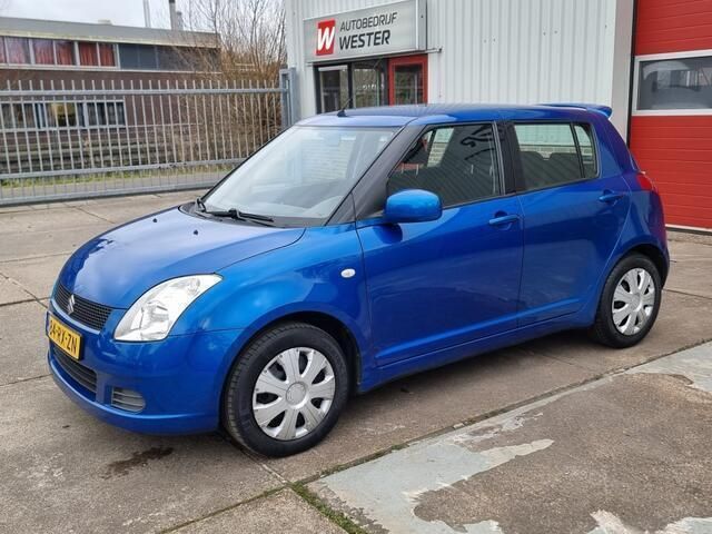 Blauw Gebruikt 2005 Suzuki Swift GLS Hatchback | € 2.950 (Iets duurder) - Afbeelding 1/4