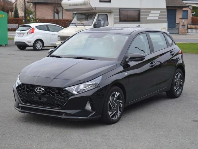 Zwart Gebruikt 2022 Hyundai i20 Sedan | € 17.500 (Goede deal) - Afbeelding 1/4