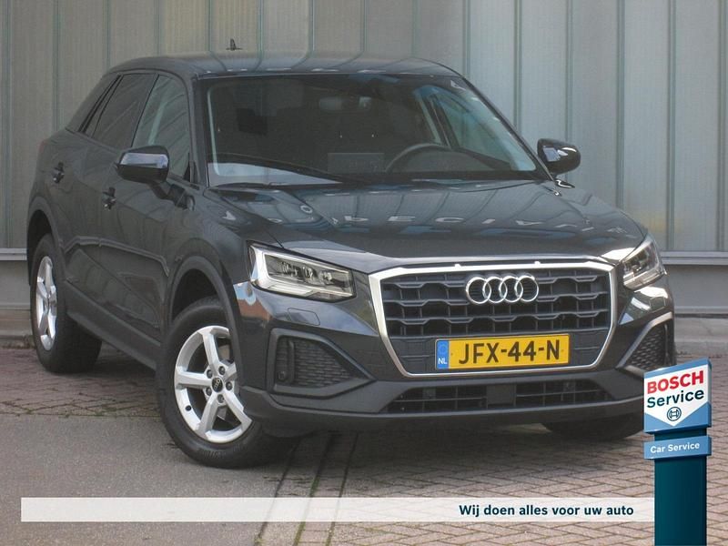 Grijs Gebruikt 2021 Audi Q2 Business SUV | € 27.950 (Eerlijke prijs) - Afbeelding 1/4