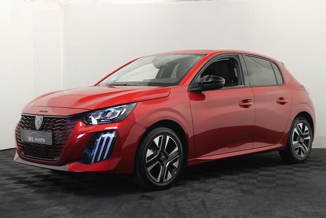 Rood Gebruikt 2023 Peugeot 208 Allure Hatchback | € 17.750 (Eerlijke prijs) - Afbeelding 1/4