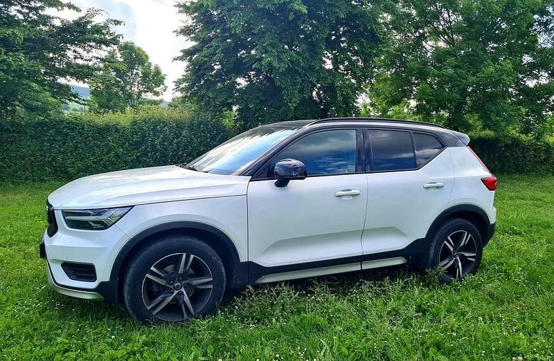 Wit Gebruikt 2019 Volvo XC40 SUV | € 22.750 (Super prijs) - Afbeelding 1/4