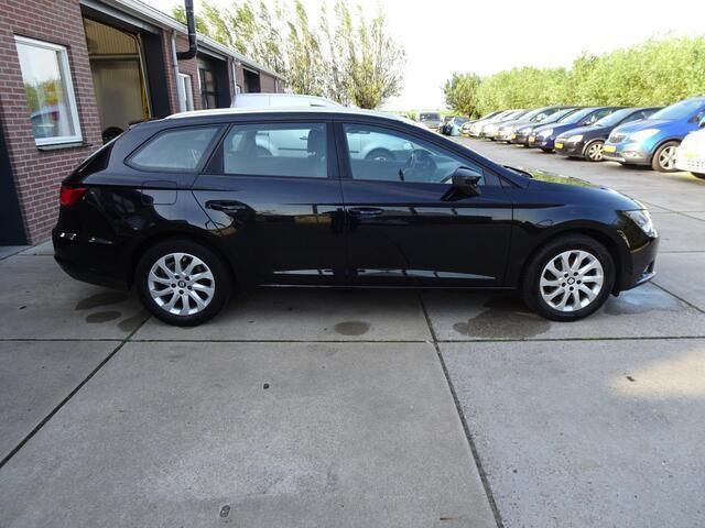 Occasion Seat Leon ST Business 105 PK (77 kW) 2014 Zwart Stationwagen