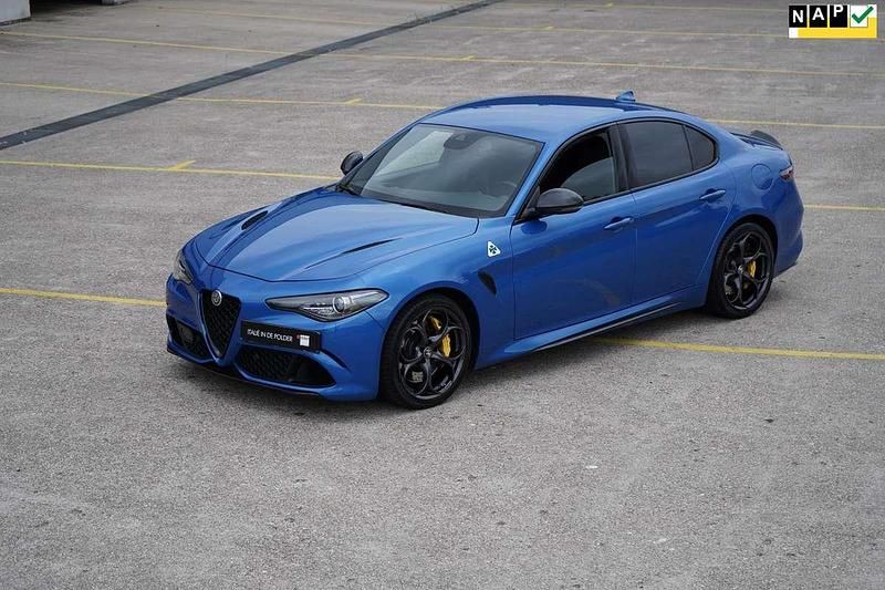 Blauw Gebruikt 2020 Alfa Romeo Giulia Quadrifoglio Sedan | € 79.900 - Afbeelding 1/4