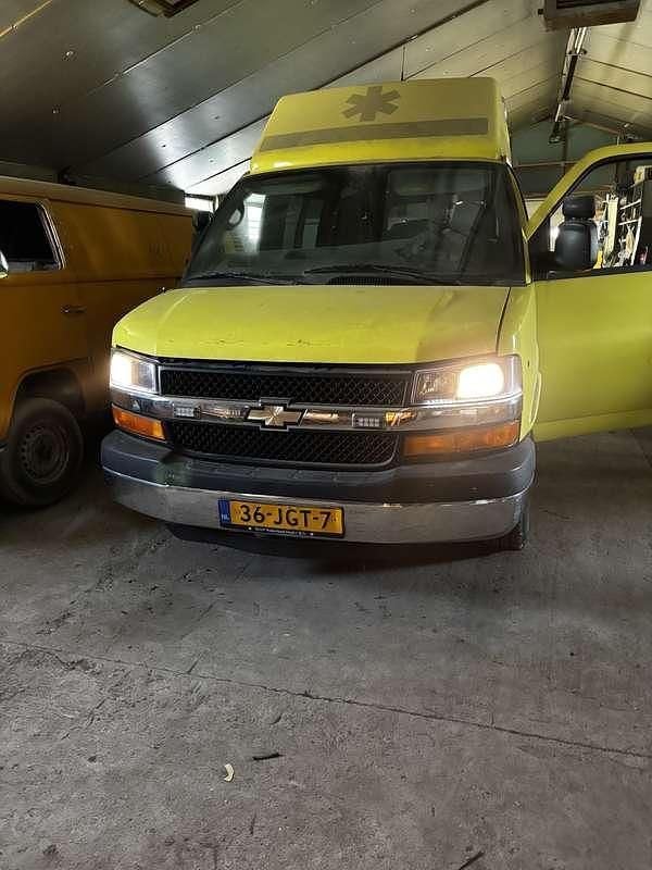 Geel Gebruikt 2009 Chevrolet Express | € 7.000 - Afbeelding 1/4