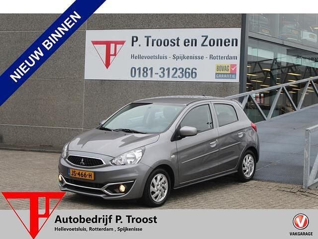Grijs Gebruikt 2016 Mitsubishi Space Star Hatchback | € 11.750 (Eerlijke prijs) - Afbeelding 1/4