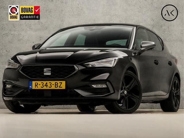 Zwart Occasion 2022 Seat Leon FR Hatchback | € 18.945 (Eerlijke prijs) - Afbeelding 1/4