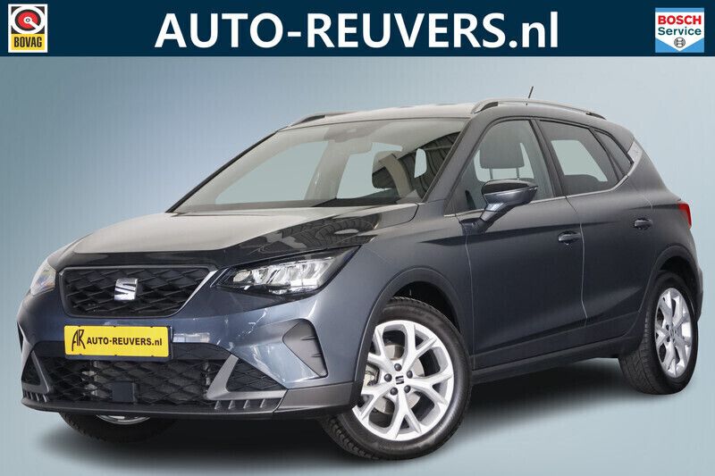 Grijs, metallic lak Gebruikt 2023 Seat Arona FR SUV | € 19.700 (Eerlijke prijs) - Afbeelding 1/4