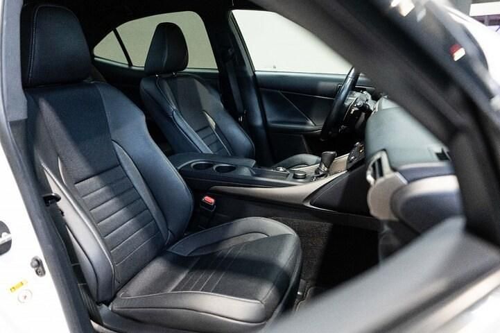 Occasion Lexus IS300h Sport Line 223 PK (164 kW) 2017 Wit Sedan