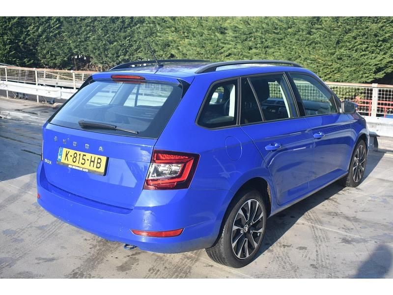 Occasion Skoda Fabia Business Line 95 PK (69 kW) 2021 Blauw Stationwagen