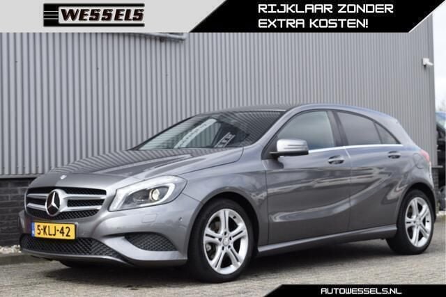 Grijs Gebruikt 2013 Mercedes A180 Ambition Hatchback | € 12.950 (Eerlijke prijs) - Afbeelding 1/4