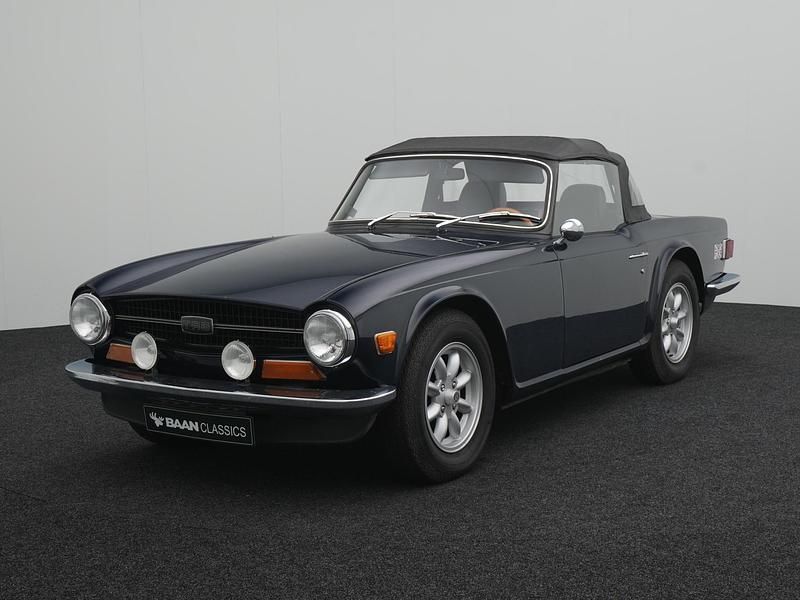 Blauw Gebruikt 1969 Triumph TR6 Cabriolet | € 27.950 - Afbeelding 1/4