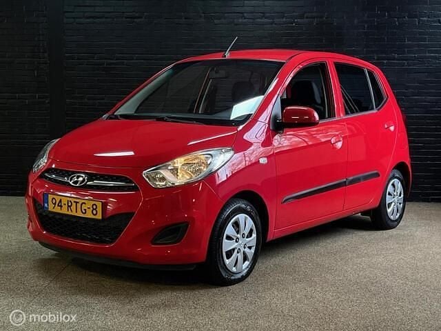 Occasion Hyundai i10 69 PK (50 kW) 2011 Rood Hatchback