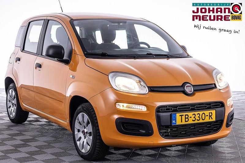 Oranje Gebruikt 2018 Fiat Panda Pop Star Hatchback | € 12.900 (Iets duurder) - Afbeelding 1/4
