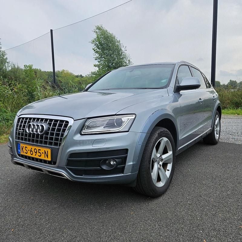 Grijs Occasion 2011 Audi Q5 Proline SUV | € 7.950 - Afbeelding 1/4