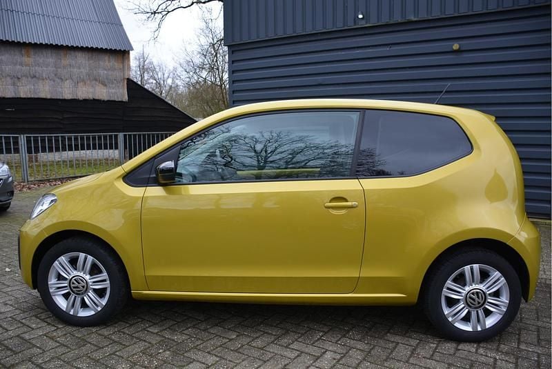 Occasion VW up! take up! 2025 Geel Hatchback