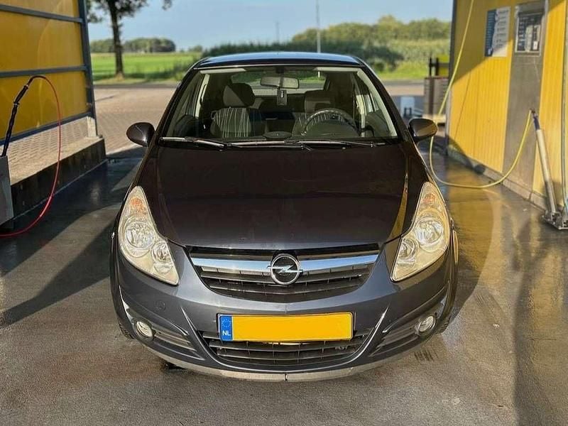 Blauw Gebruikt 2008 Opel Corsa Enjoy Hatchback | € 2.500 (Goede deal) - Afbeelding 1/4