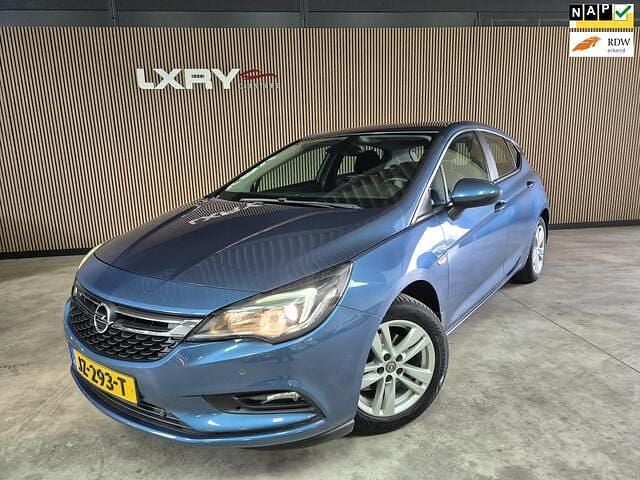 Blauw Gebruikt 2016 Opel Astra Edition Hatchback | € 8.450 (Goede deal) - Afbeelding 1/4