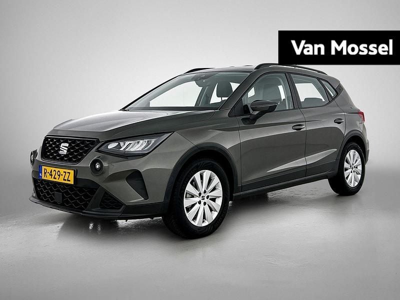 Groen Gebruikt 2023 Seat Arona Style SUV | € 18.900 (Eerlijke prijs) - Afbeelding 1/4