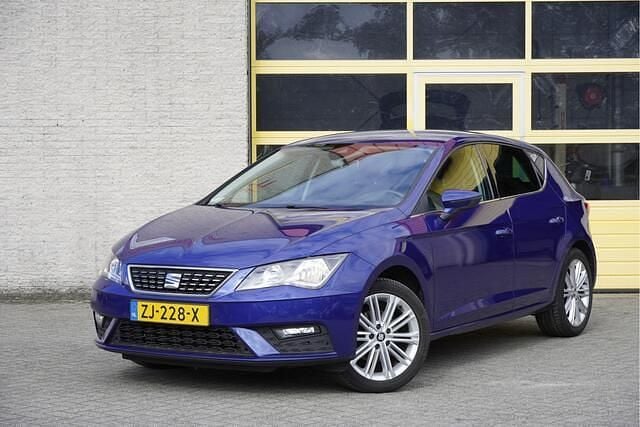 Blauw Gebruikt 2019 Seat Leon XCELLENCE Hatchback | € 10.750 (Super prijs) - Afbeelding 1/4