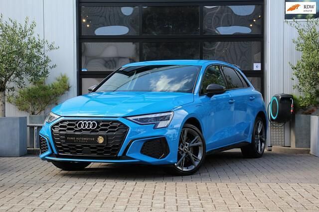 Blauw Gebruikt 2021 Audi A3 Sportback S-Line Hatchback | € 31.975 (Eerlijke prijs) - Afbeelding 1/4