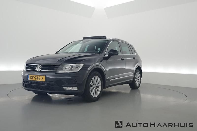 Zwart Gebruikt 2016 VW Tiguan SUV | € 20.900 (Eerlijke prijs) - Afbeelding 1/3