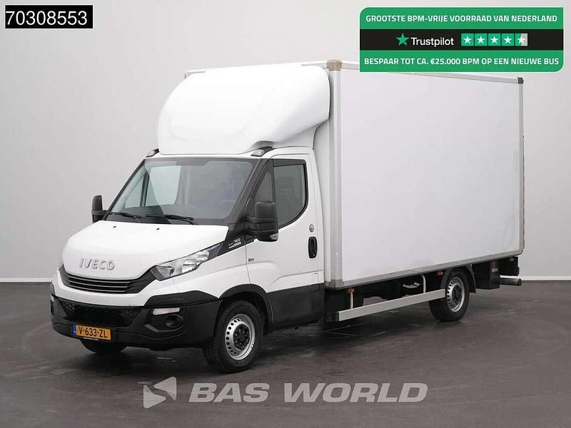 Wit Occasion 2019 Iveco Daily Van | € 21.900 (Iets duurder) - Afbeelding 1/3