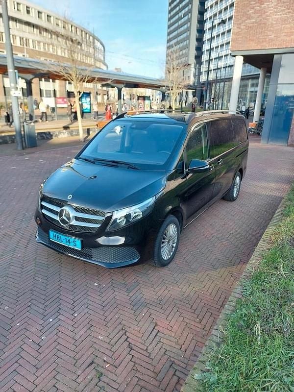 Occasion 2022 Mercedes V220 MPV | € 47.250 (Super prijs) - Afbeelding 1/4