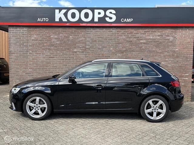 Occasion Audi A3 Sportback Sport 116 PK (85 kW) 2019 Zwart Hatchback