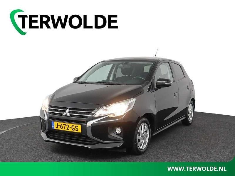 Zwart Gebruikt 2020 Mitsubishi Space Star Hatchback | € 11.900 (Iets duurder) - Afbeelding 1/4