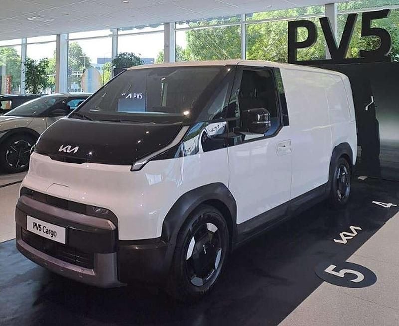 Nieuw 2025 Kia PV5 2 Van | € 38.320 - Afbeelding 1/3