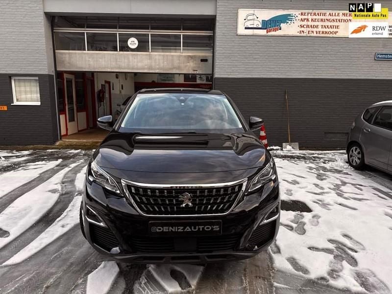 Zwart (metallic) Gebruikt 2017 Peugeot 3008 Active SUV | € 9.350 (Goede deal) - Afbeelding 1/4