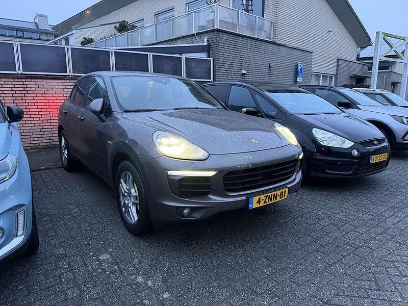 Occasion Porsche Cayenne 333 PK (244 kW) 2015 Bruin SUV