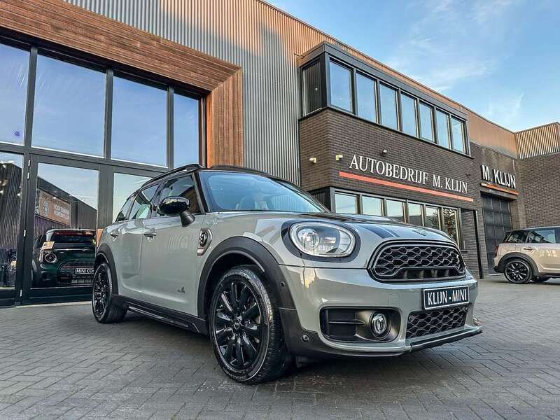 Grijs, metallic lak Gebruikt 2020 Mini John Cooper Works Countryman SUV | € 30.750 (Eerlijke prijs) - Afbeelding 1/4