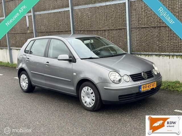 Grijs Gebruikt 2005 VW Polo Hatchback | € 1.650 (Goede deal) - Afbeelding 1/4