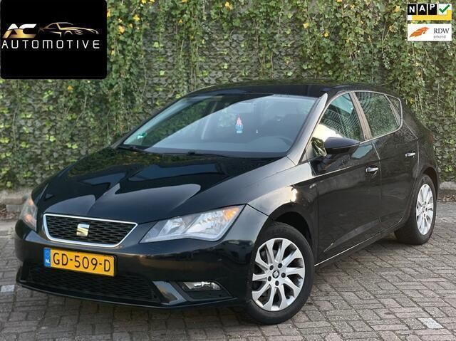 Zwart Gebruikt 2013 Seat Leon Style Hatchback | € 4.750 (Iets duurder) - Afbeelding 1/4
