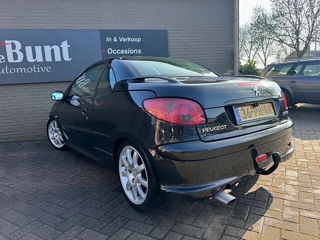 Occasion Peugeot 206 CC 136 PK (100 kW) 2004 Zwart Cabriolet