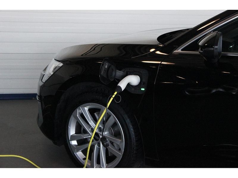 Occasion Audi A3 Business 204 PK (150 kW) 2022 Zwart Hatchback