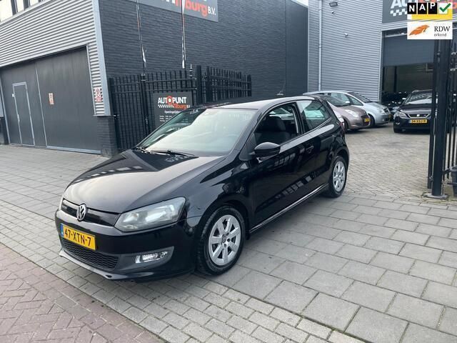 Zwart Gebruikt 2012 VW Polo Comfortline Hatchback | € 2.999 (Goede deal) - Afbeelding 1/4