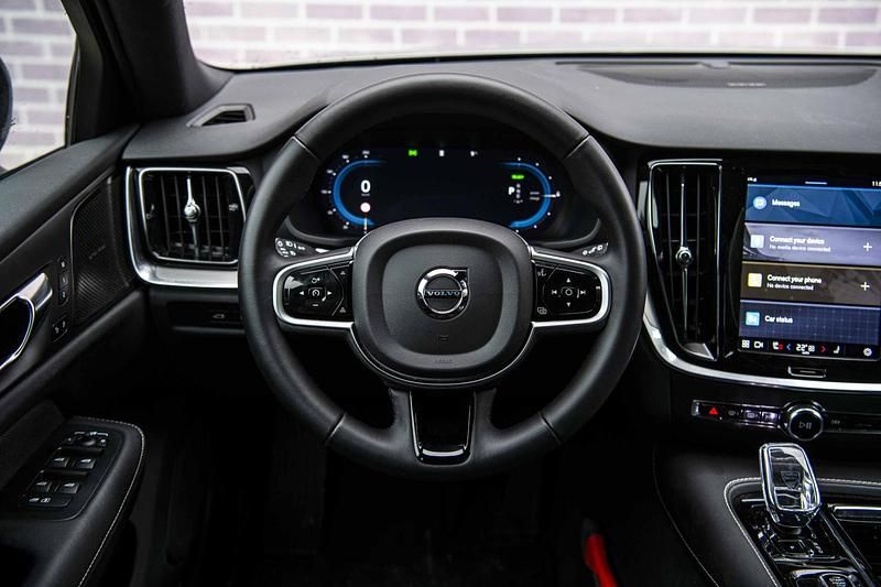 Occasion Volvo V60 Plus 350 PK (257 kW) 2025 Grijs Stationwagen