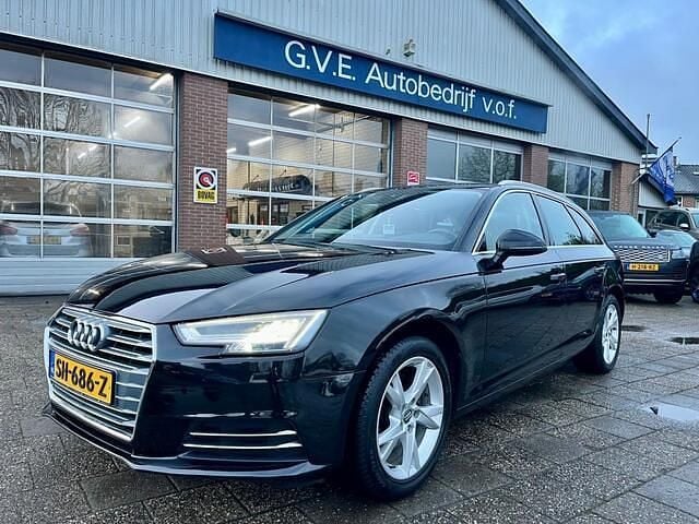 Zwart Gebruikt 2018 Audi A4 Sport Stationwagen | € 17.450 (Super prijs) - Afbeelding 1/4