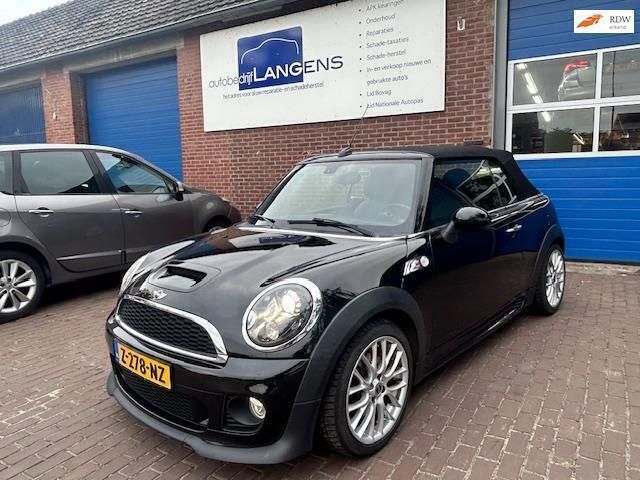 Zwart, metallic lak Gebruikt 2014 Mini Cooper S Cabriolet Chili Cabriolet | € 13.250 (Duur) - Afbeelding 1/4
