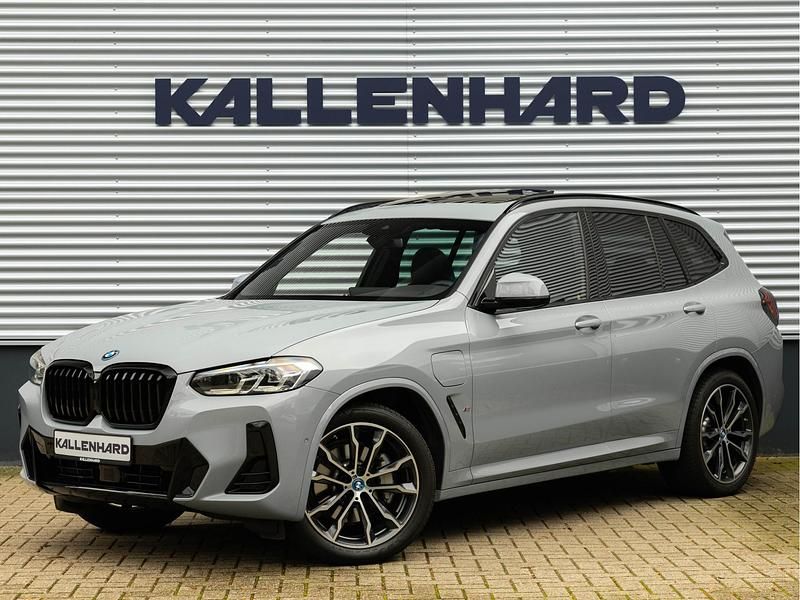 Grijs Gebruikt 2024 BMW X3 SUV | € 64.875 (Duur) - Afbeelding 1/4