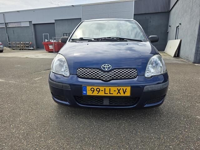 Blauw Gebruikt 2003 Toyota Yaris Terra Hatchback | € 1.499 (Eerlijke prijs) - Afbeelding 1/4