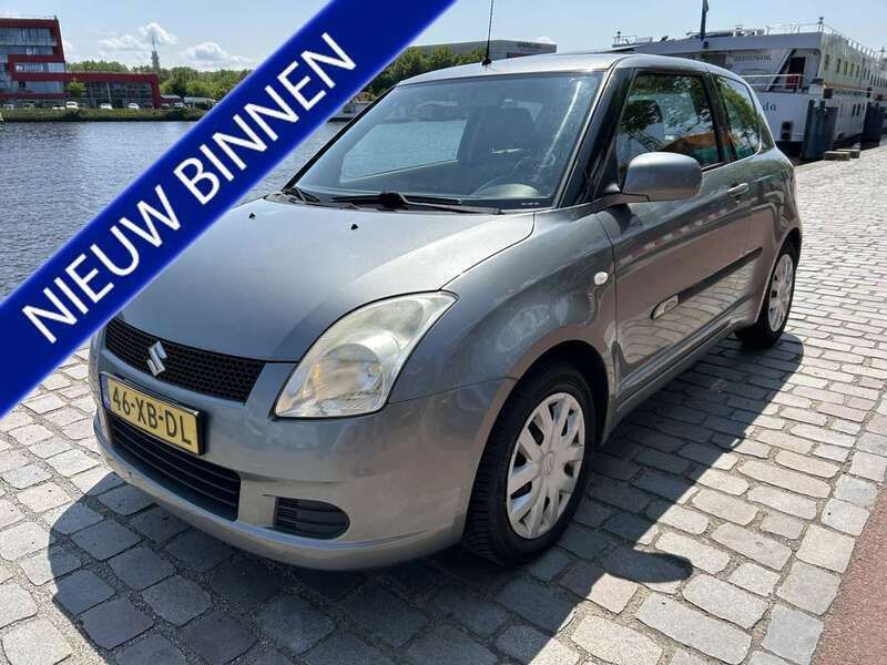 Grijs Gebruikt 2007 Suzuki Swift GLS Hatchback | € 1.950 (Goede deal) - Afbeelding 1/4