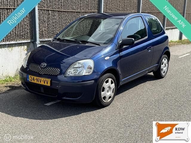 Blauw Gebruikt 2004 Toyota Yaris Hatchback | € 1.650 (Eerlijke prijs) - Afbeelding 1/4