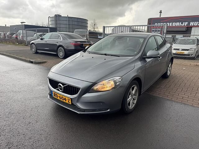 Occasion Volvo V40 Inscription 120 PK (88 kW) 2017 Grijs Hatchback