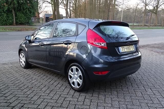 Occasion Ford Fiesta Trend 60 PK (44 kW) 2009 Grijs (metallic) Hatchback