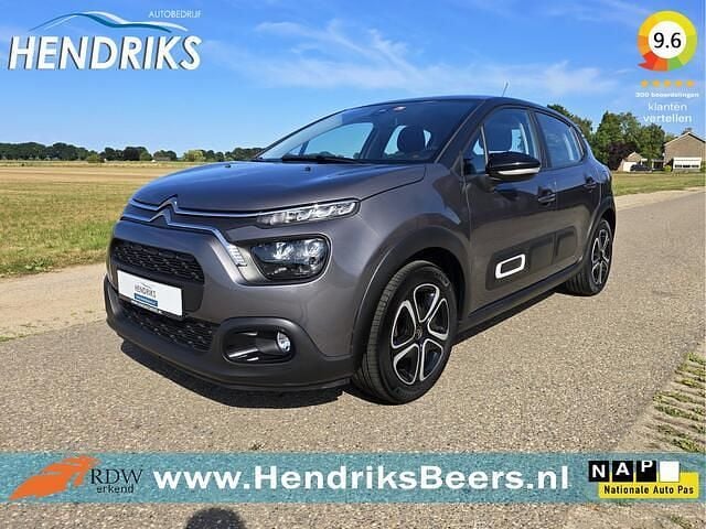Grijs (metallic) Gebruikt 2022 Citroën C3 PureTech Hatchback | € 10.975 (Super prijs) - Afbeelding 1/4