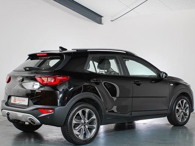 Zwart Gebruikt 2019 Kia Stonic SUV | € 16.896 (Eerlijke prijs) - Afbeelding 1/4